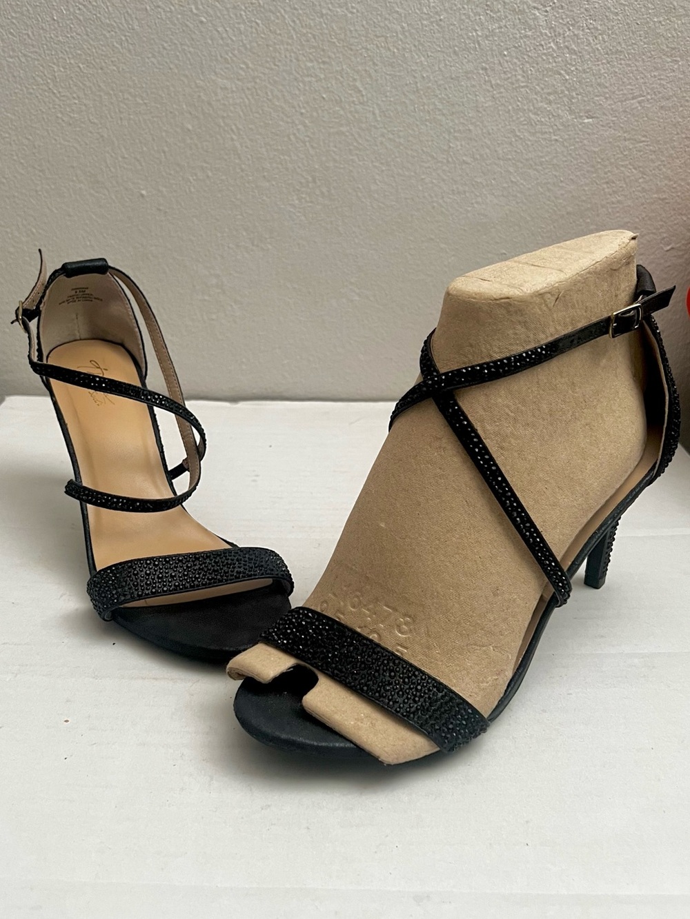 Thalia Sodi Darria Black Rhinestone Ankle Strap Sandals Women’s Sz 9.5 Open Toe